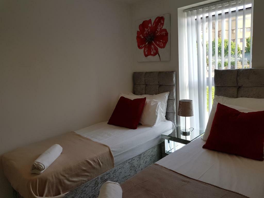 Vetrelax Basildon Newly Refurbished 3Bed House 아파트 호텔 외부 사진